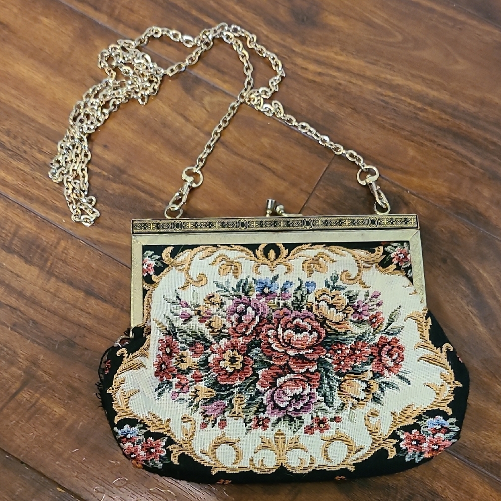 Floral Tapestry Chain Bag